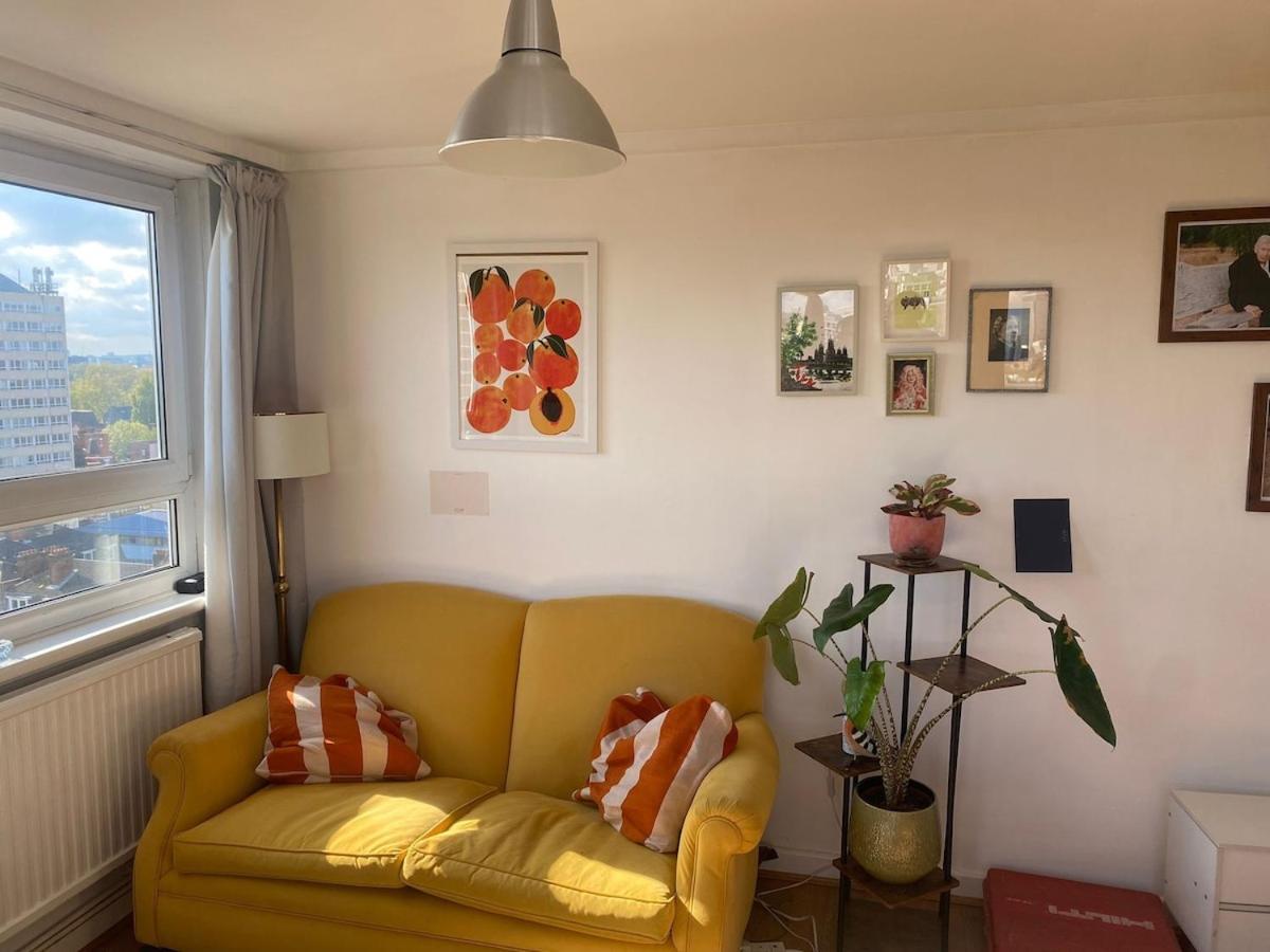 Light-filled Flat With Panoramic View Apartment